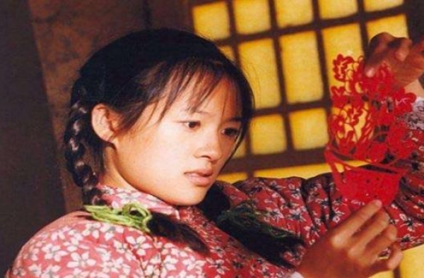 章子怡17岁时有多撩人？旧照曝光，这才是“玉女”