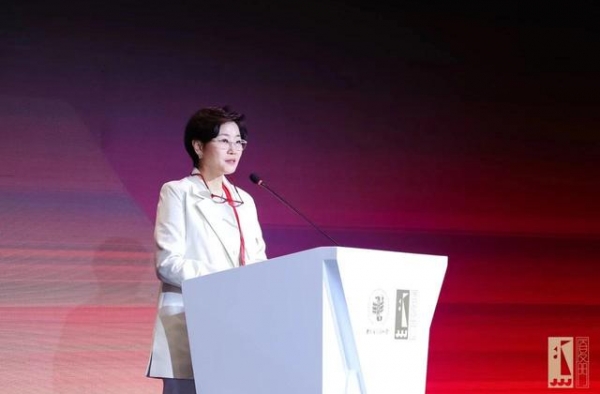 金鸡奖女性电影论坛，李少红：困境反而让女性题材觉醒