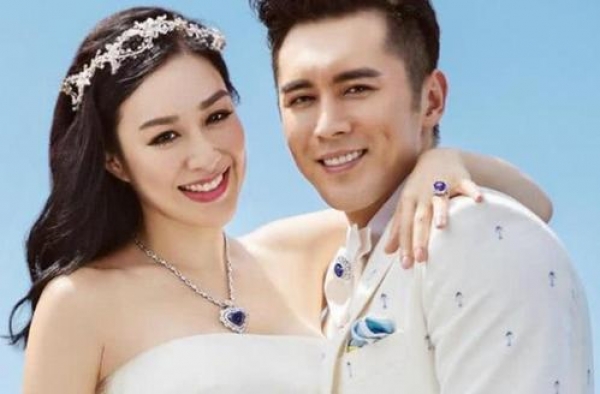 这些二婚女星都很幸福，她还打算备胎再孕？