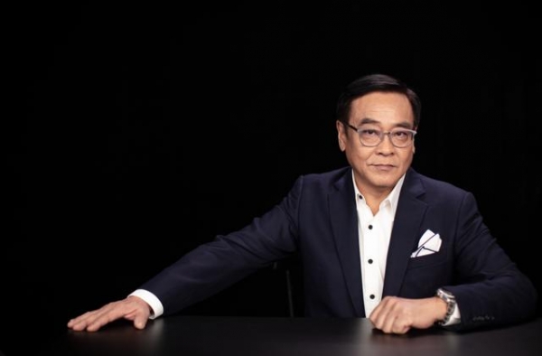 尔冬升，他不仅仅是爱八卦