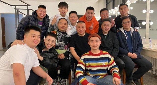 德云社开箱不和谐一幕，有粉丝拿假票入场被拒，官方紧急发表声明