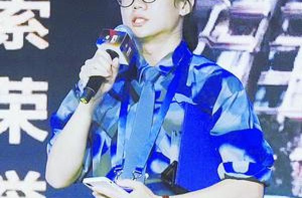 独力拍手机电影还获奖！厦门这位90后教师是怎么做到的？