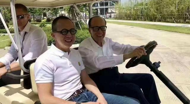 李泽楷28岁新欢秀美照，要创造无限可能，嫁千亿豪门指日可待？