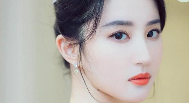 明星精美壁纸~刘亦菲