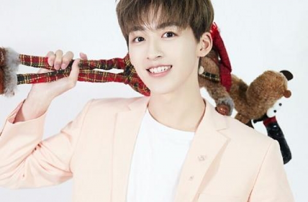 星辰大海计划入选演员合照，谁注意C位是谁？不是周冬雨易烊千玺