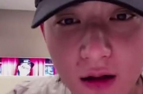 劝被出轨粉丝分手？黄子韬爆笑点评自己：怎么哔哩啪啦的？
