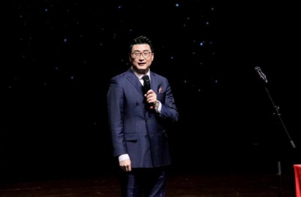 笑翻全场！高晓攀尤宪超相声巡演首站在榆林大剧院拉开帷幕