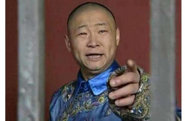 他靠一部剧火遍全国，放弃当明星去养鸡，座驾非常接地气