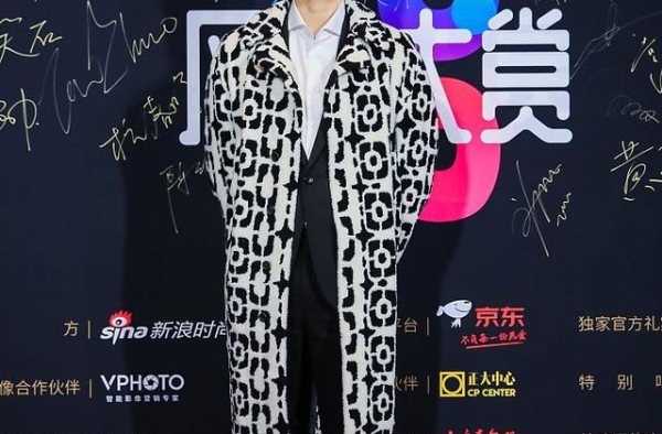 男明星PK!阿云嘎绅士优雅 朱正廷、陈立农同台比帅谁赢了？