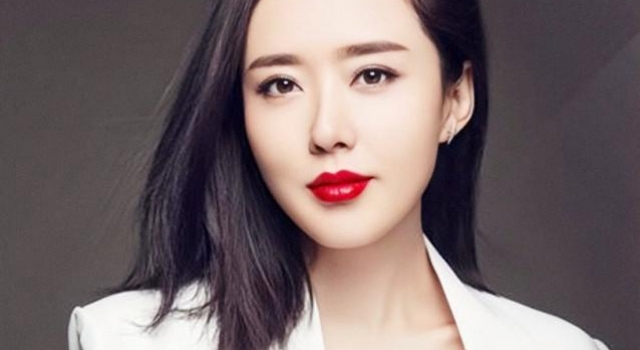 《宝莲灯》中嫦娥的饰演者，著名演员颜丹晨，即将来南昌做客