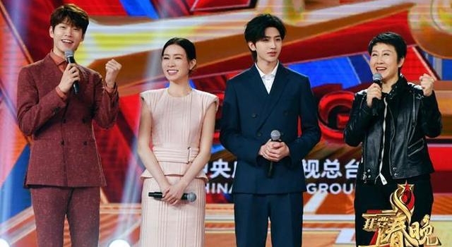 《我要上春晚》上演8米惊险杂技 张凯丽忆打篮球往事