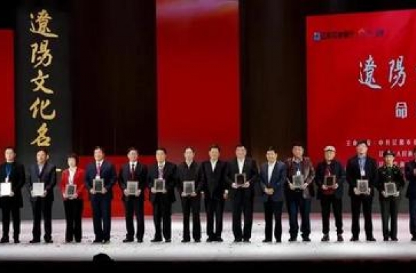 【约会名人馆】陈正达:词曲演唱集一身，低徊婉转总关情