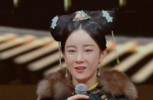 张檬被男友说丑后自卑整容，如今后悔不已，希望重新开始却引热议