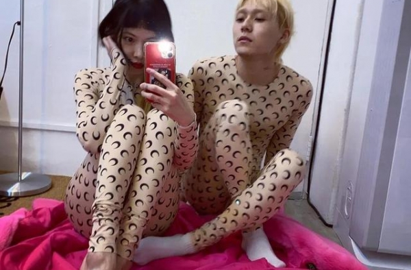 泫雅金晓钟穿同款踩雷，到底哪些男装女生穿才更好看？