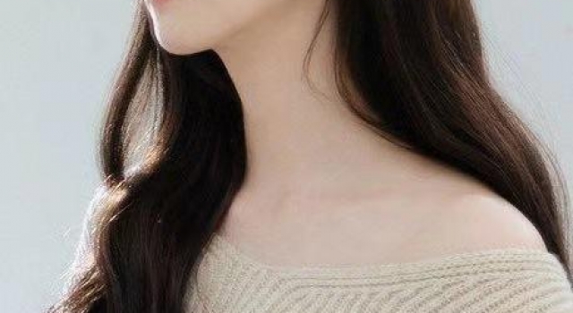林允儿新剧搭影帝评分8.7，还原黑心媒体行业现状，人间真实