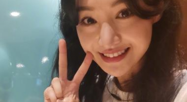 郑爽退出《追光吧》，节目组过河拆桥不讲究，杨幂成最大赢家