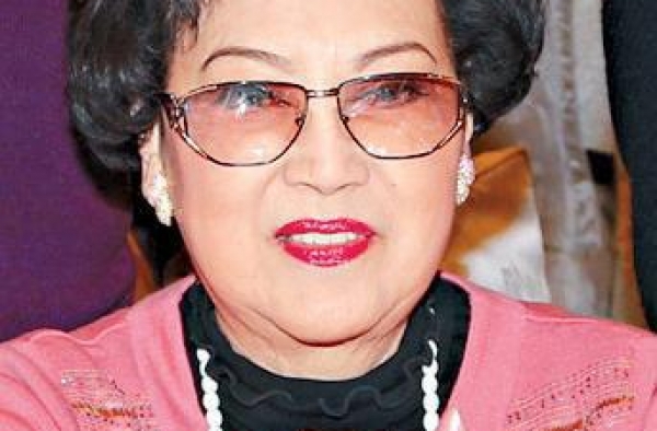 女儿曝李香琴死因：吃米糊噎着 连找两家医院遭拒
