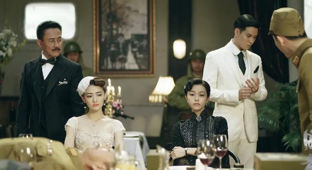 《风声》忠实于原著走高能悬疑风，文咏珊演技太有魅力