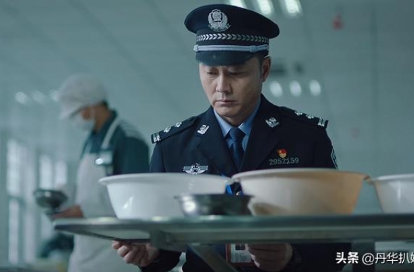 重刷一遍《巡回检察组》才发现，宋志明才是真正的甩棍