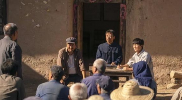 黄轩张嘉益祖峰土到认不出来，孔笙导演这部新剧哭点笑点都真实